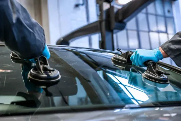 How a windshield replacement actually goes