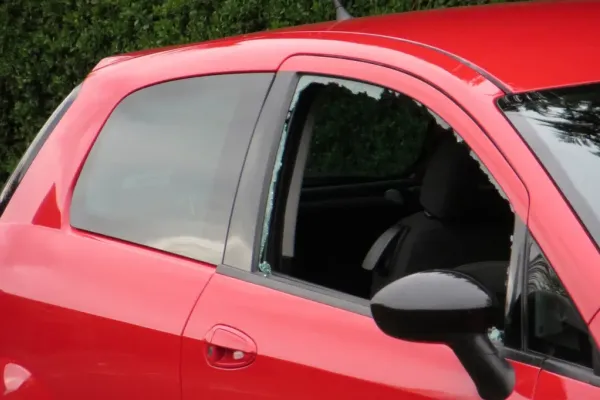 Not every broken side window is a break-in