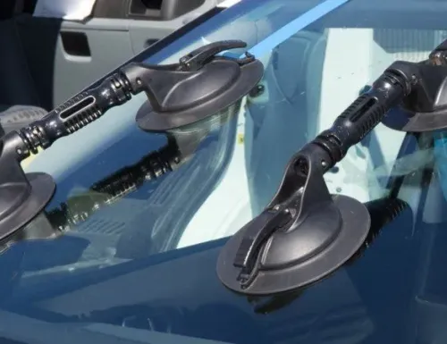7 Common Auto Glass Problems Atlanta Drivers Face