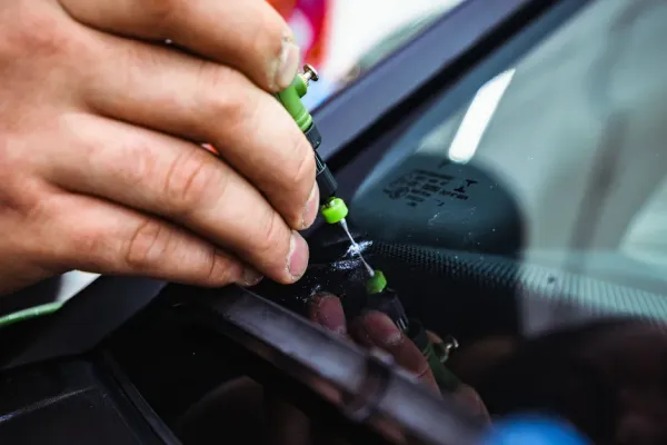 Mobile Windshield Service in Buckhead