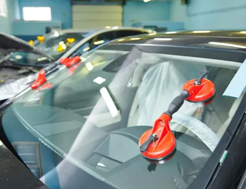 OEM vs aftermarket windshield glass: What's the difference and which should you choose?