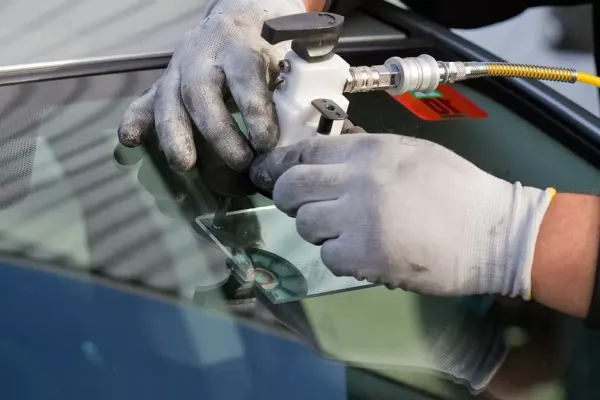 Windshield Replacement in Brookhaven