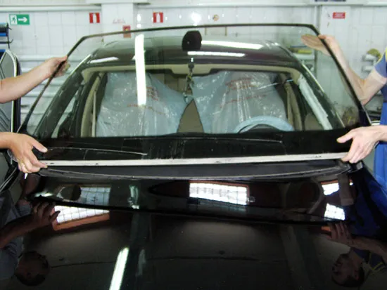 Why You Should Fix a Cracked Windshield Immediately (and What Happens If You Wait)