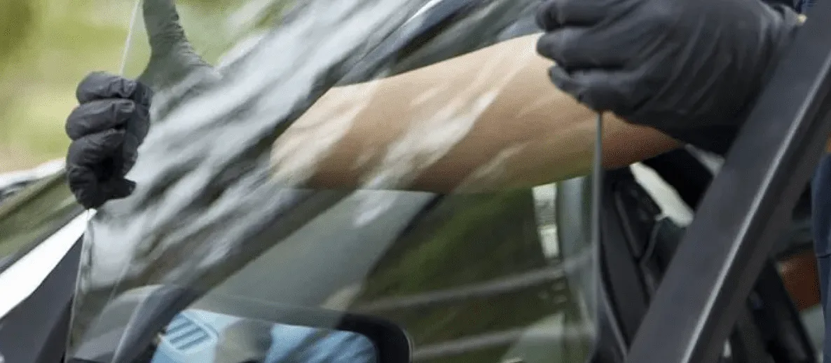 The Auto Glass Replacement Process: What Atlanta Drivers Should Expect