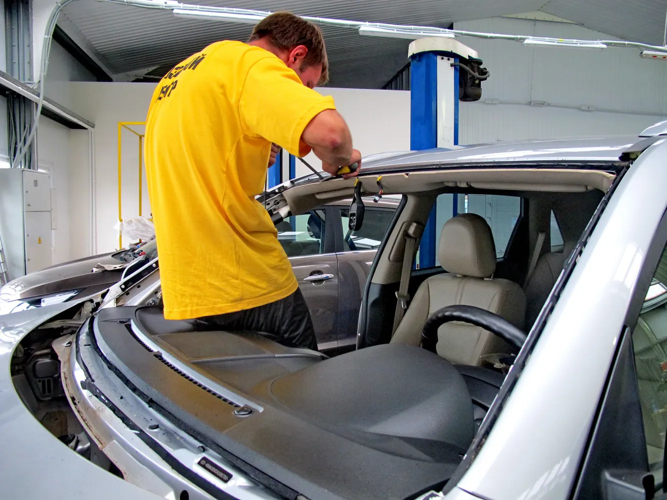 Same Day Windshield Replacement in Atlanta: Why Speed Matters for Safety