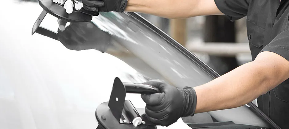 Windshield repair and replacement in Sandy Springs, GA